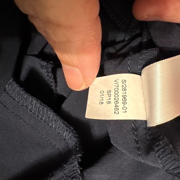 Athleta Tribeca crop navy wide leg pants with snap slits at bottom size 6 - Picture 9 of 9